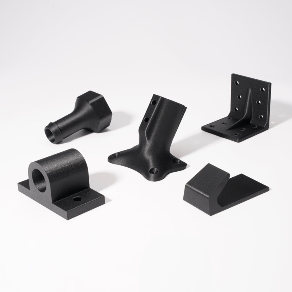 Objetos impressos em 3D com filamento PA6 CF Bambu Lab